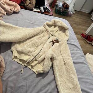 No Boundaries Cream Fleece Hoodie and Pants with Sequin Reindeer